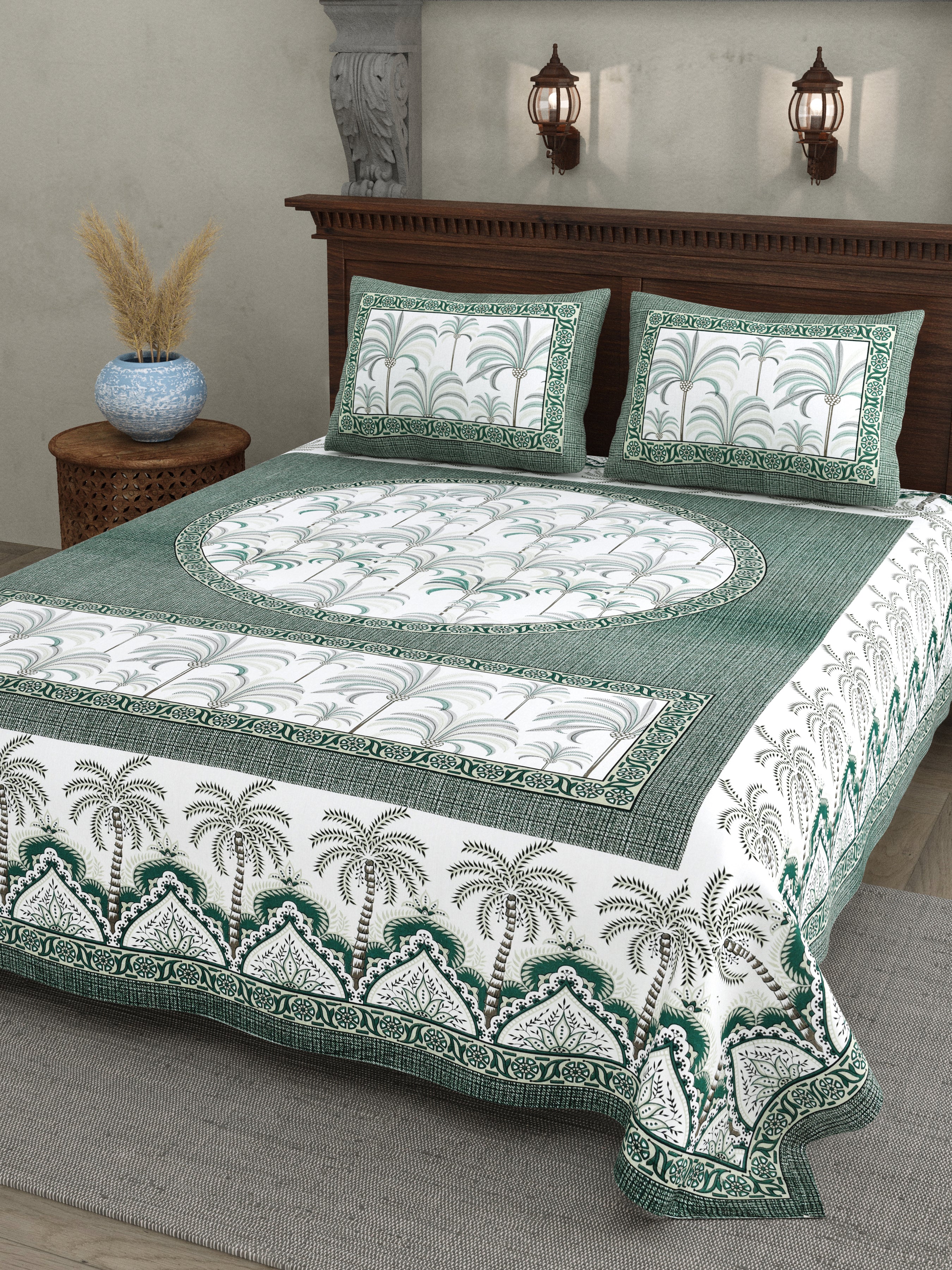 Palm Grove Cotton Bedsheet – Emerald Courtyard Charm