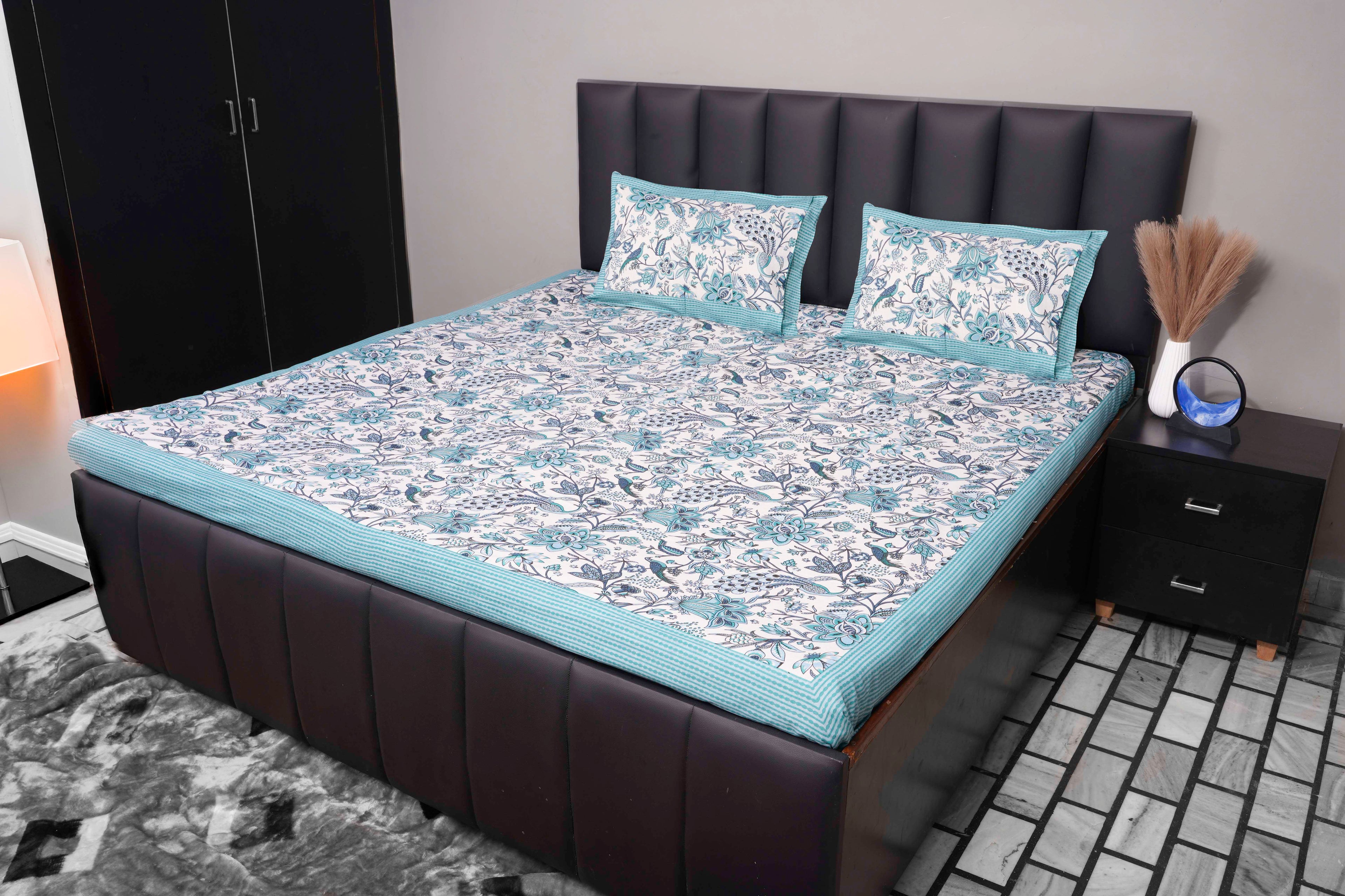 Aqua Paradise peacock print Cotton Bedsheet Set
