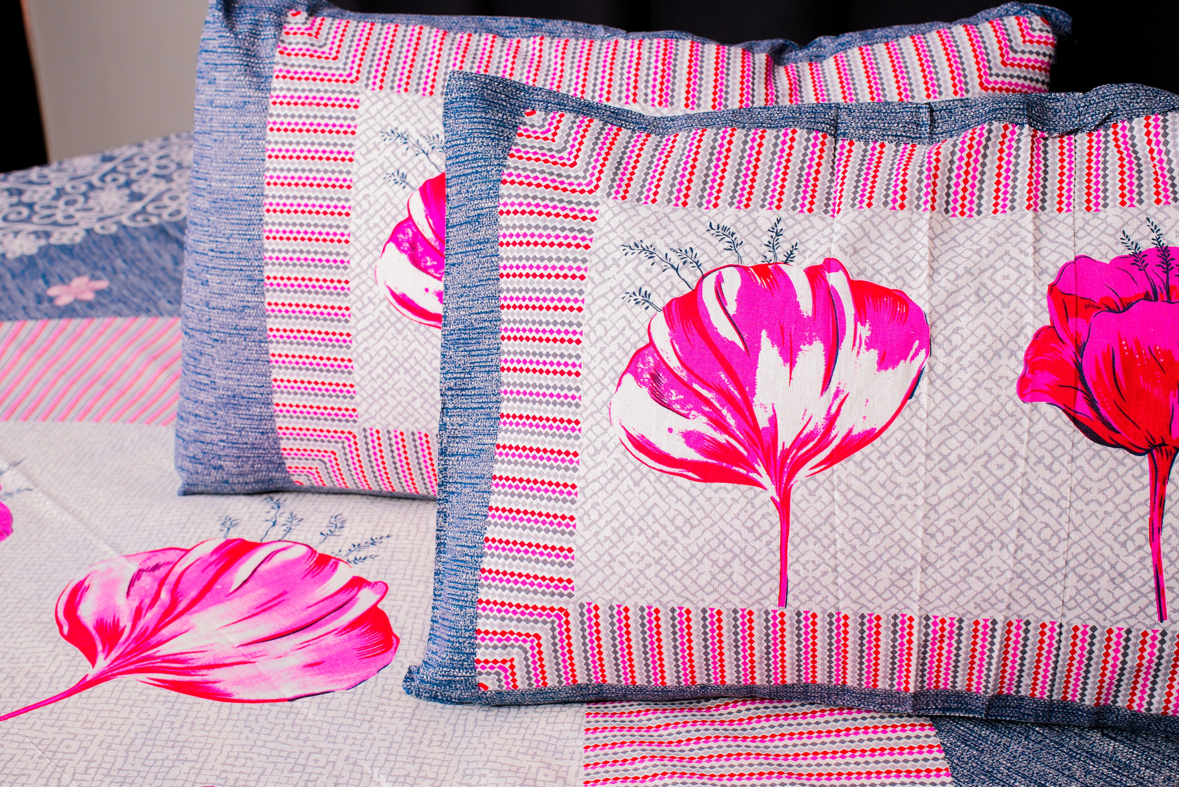 Pink Tulip Bloom Cotton Bedsheet Set