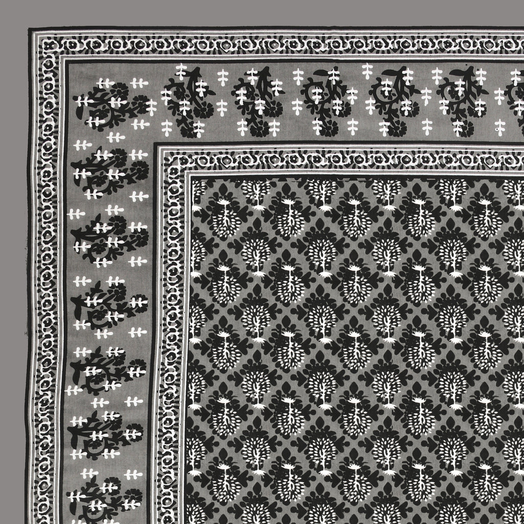 Jaipuri Floral Buti Cotton Bedsheet – Black & Grey Monochrome Elegance