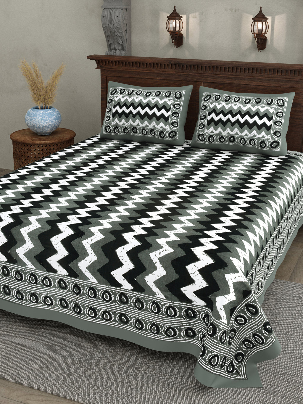 White Black Grey Pattern Print – Cotton Bedsheet Set